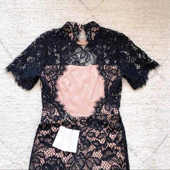 NWT Alexis Kelie Short Sleeve Lace Open Back Jumpsuit Black Size XS - Picture 9 of 15